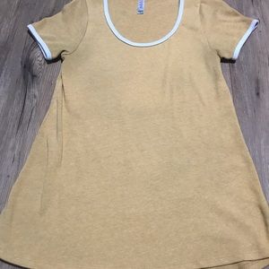 😎 LuLaRoe Classic Tee